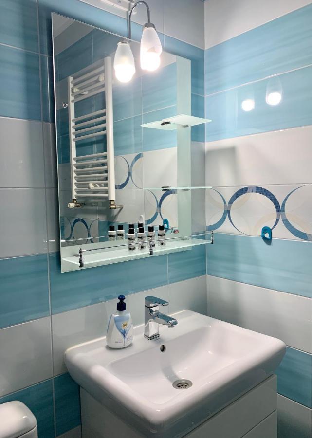 Sunny Central Apartments Suceava Buitenkant foto